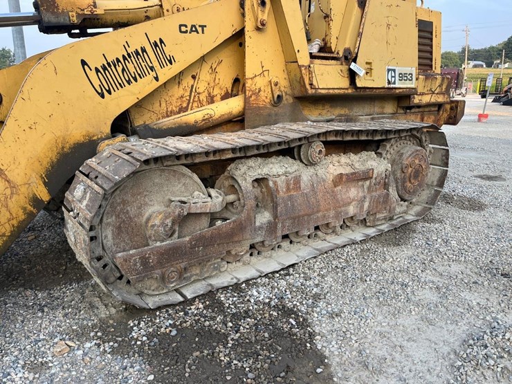 caterpillar-953-image-12