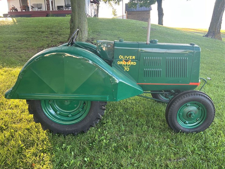 oliver-70-image-2