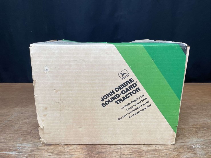 1/16-john-deere-4450-nib-ertl-image-6