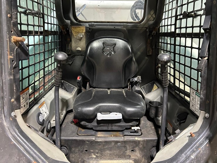 2021-bobcat-s740-image-17