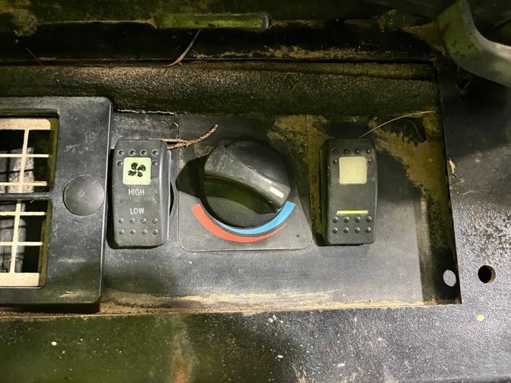 caterpillar-267b-image-26
