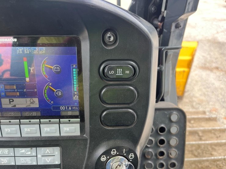 2021-komatsu-d51px-24-image-27