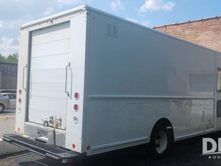2016-ford-f59-image-8