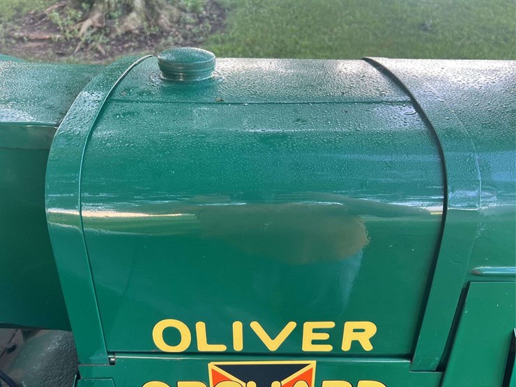 oliver-70-image-43