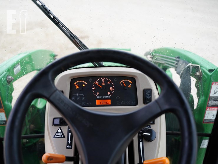 2007-john-deere-3320-image-41