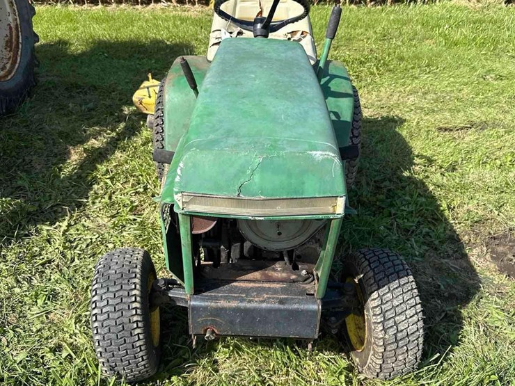 john-deere-210-image-2