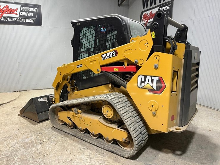 2020-caterpillar-259d3-image-3