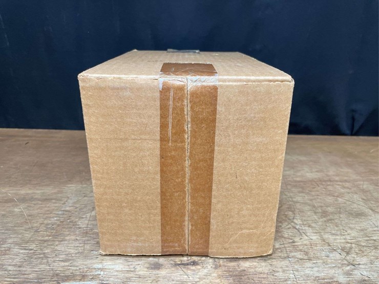 1/16-case-2594-collector-nib-ertl-image-18