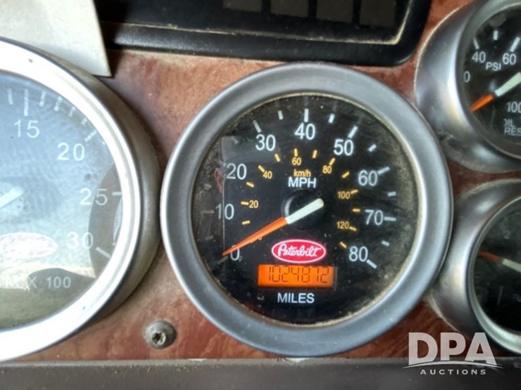 2007-peterbilt-387-image-81