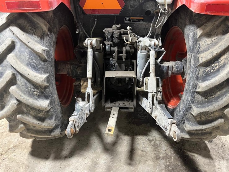 2018-kubota-m5-111hdc-image-11