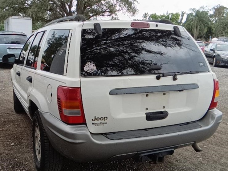 2002-jeep-grand-cherokee-laredo-image-4