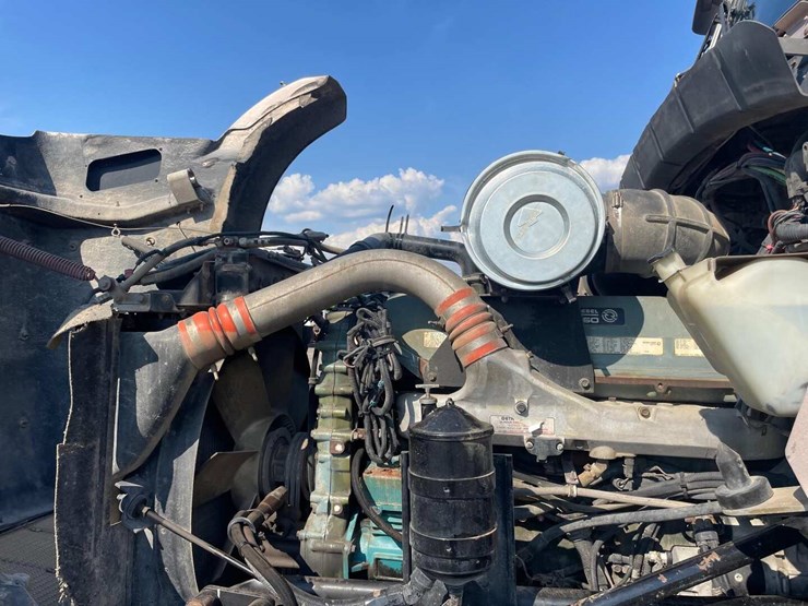 2000-kenworth-t800-image-12