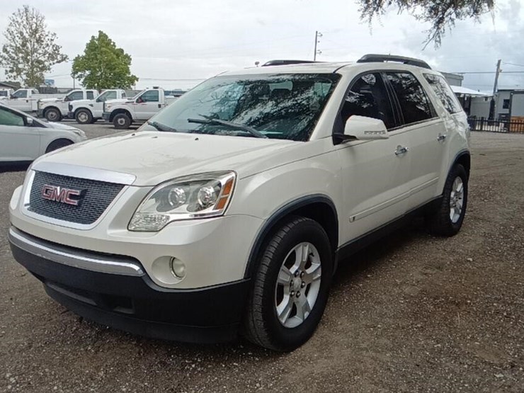 2009-gmc-acadia-image-3