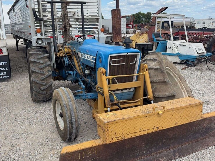 ford-4000-image-1