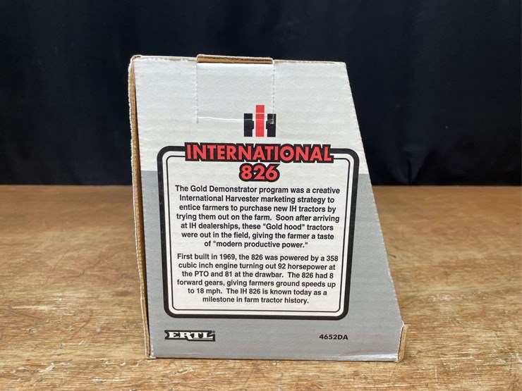 1/16-ih-826-gold-demonstrator-collector-nib-ertl-image-7