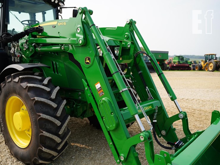 2024-john-deere-6155m-image-21