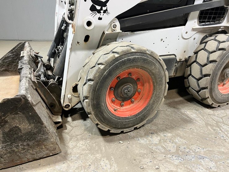 2020-bobcat-s740-image-12