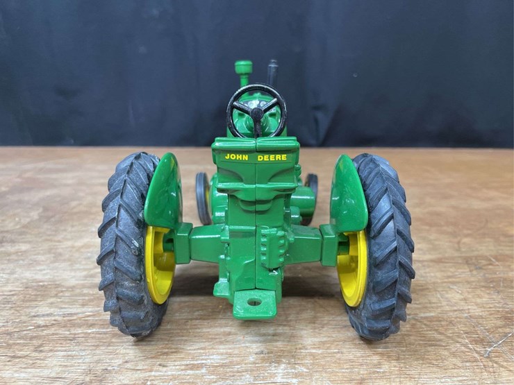 1/16-john-deere-630-lp-1988-nfts-nib-ertl-image-7