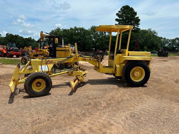 1982-john-deere-a-image-1