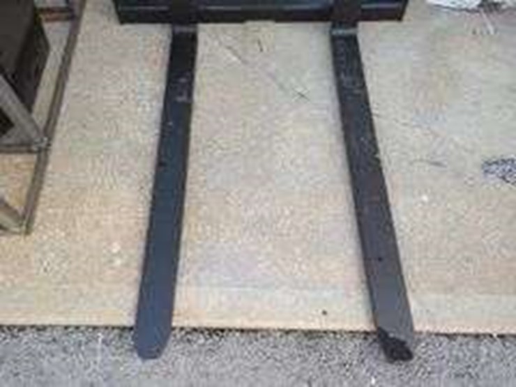 skid-steer-adjustable-pallet-fork,-model-sa11100-image-2