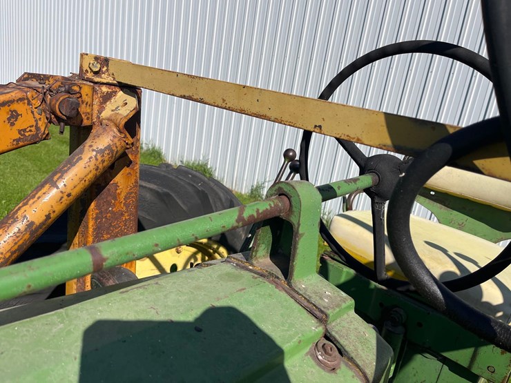 john-deere-720-image-39