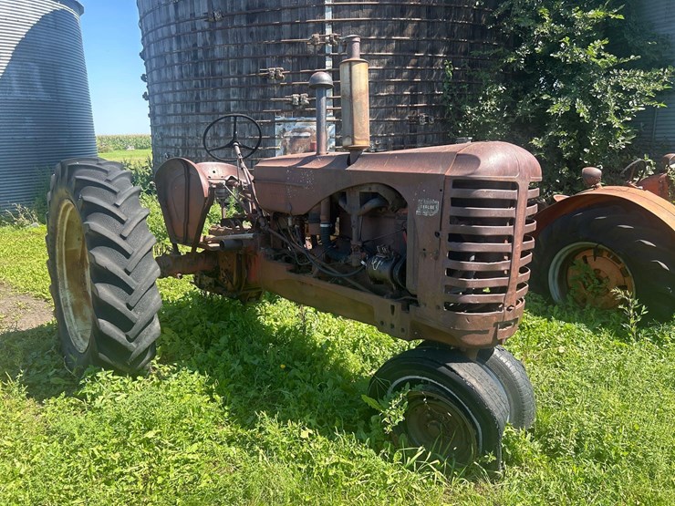 1951-massey-harris-44-image-7