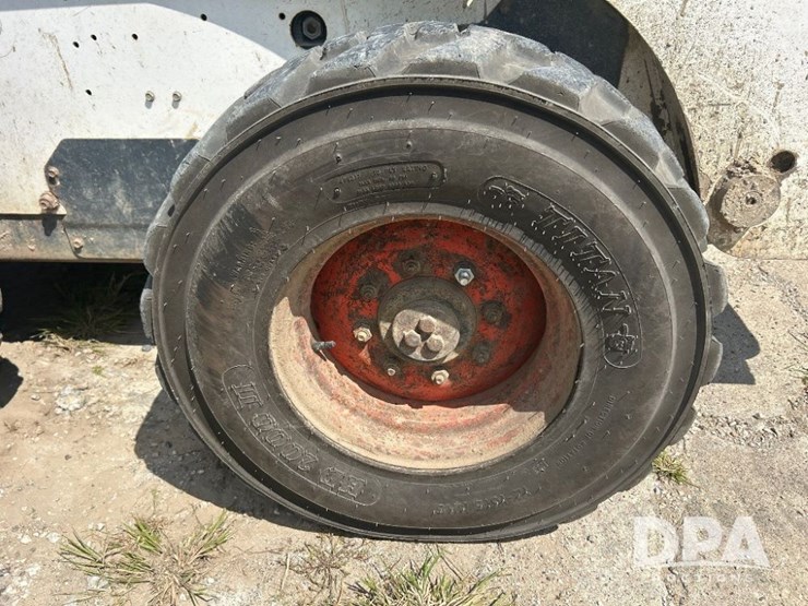 bobcat-s300-image-25