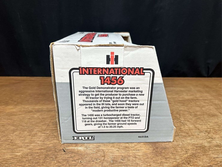 1/16-ih-1456-gold-demonstrator-collector-nib-ertl-image-7