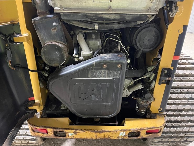 caterpillar-267b-image-16