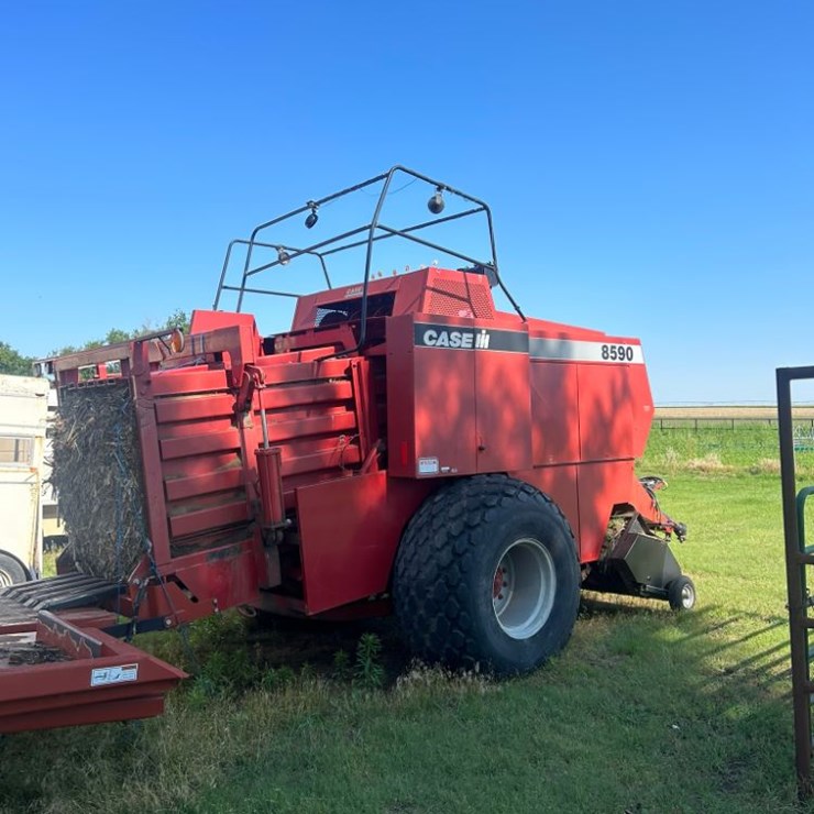 2001 CASE IH 8590