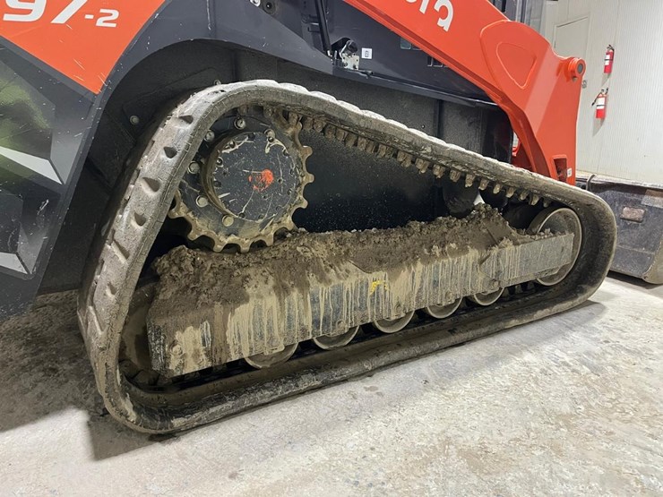 2022-kubota-svl97-2-image-18