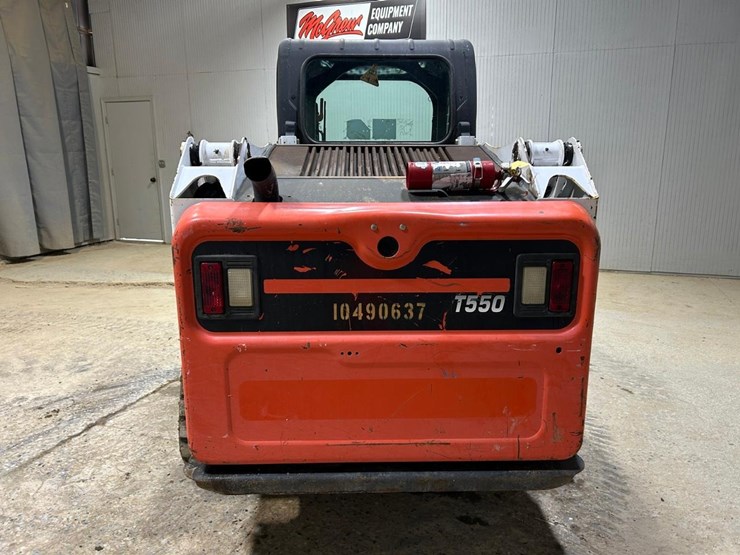 2016-bobcat-t550-image-4