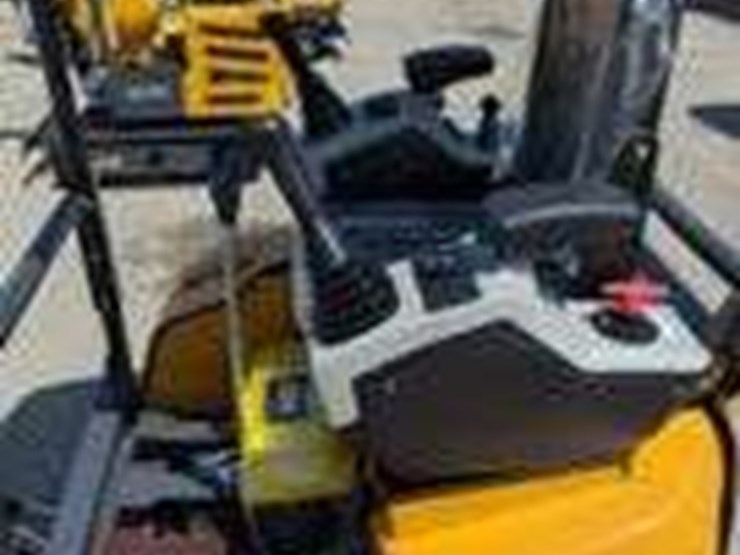 2025-cfg-qk18r-mini-excavator,-unused,-see-details-for-video-image-8