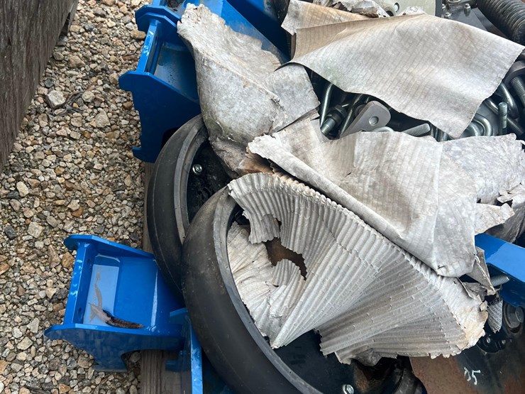 2017-kinze-3000-image-7