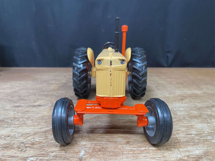 1/16-case-800-1990-nfts-nib-ertl-image-12