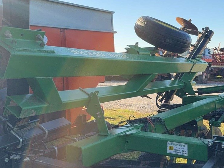 john-deere-630-image-14