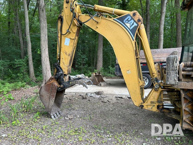 caterpillar-416c-image-6