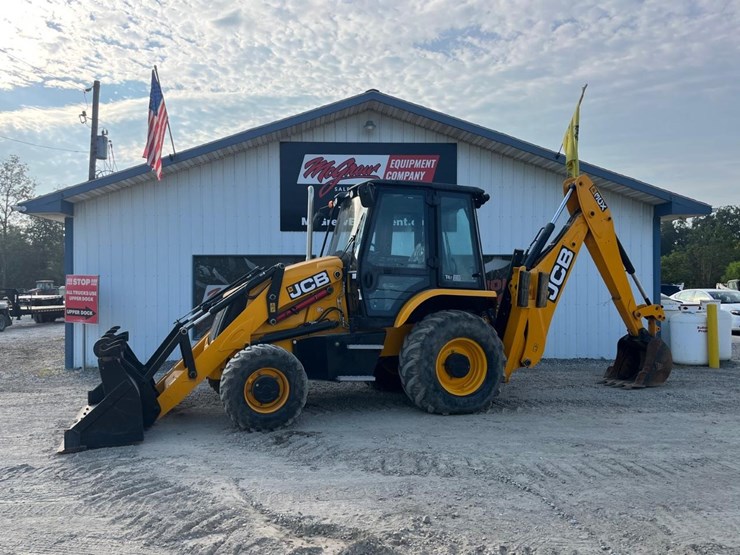 2022-jcb-3cx-image-1