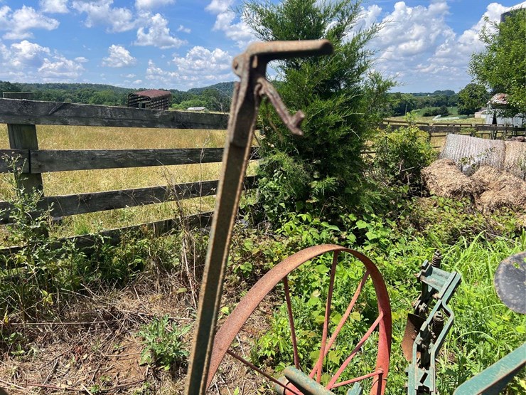 oliver-horse-drawn-cultivator-image-21