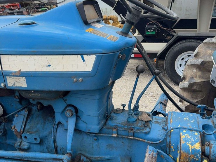 ford-4000-image-14