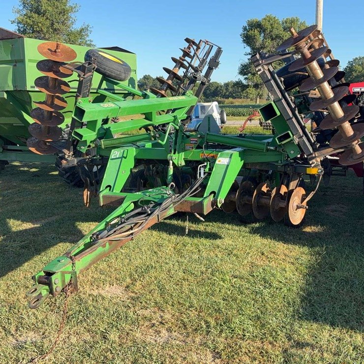 JOHN DEERE 630