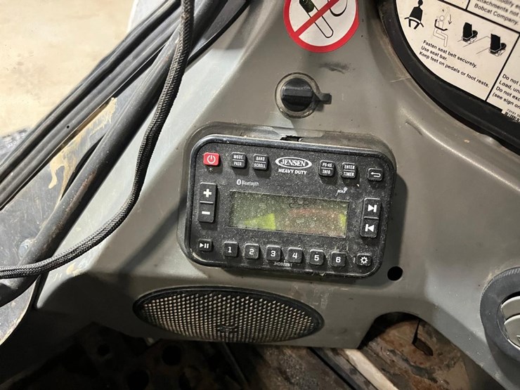 bobcat-t770-image-31