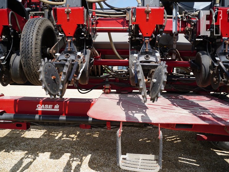 2004-case-ih-1200-image-26