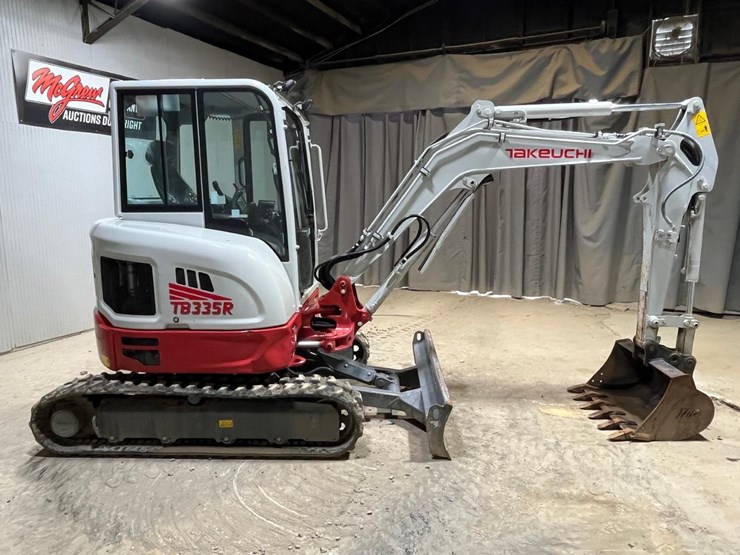 2023-takeuchi-tb335r-image-6