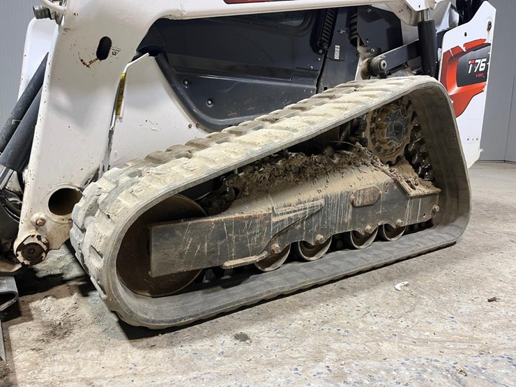 2022-bobcat-t76-image-12