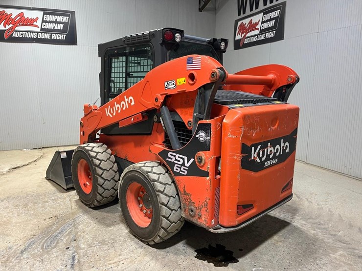 2022-kubota-ssv65-image-3
