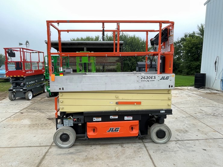 jlg-2630es-image-8