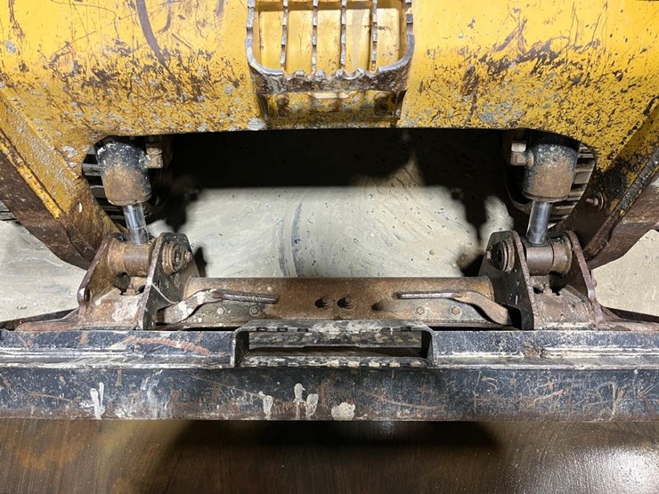 caterpillar-267b-image-10