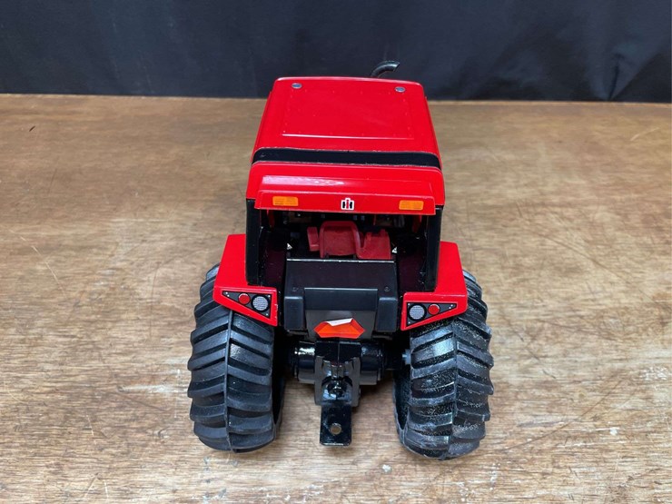 1/16-ih-5288-1984-special-edition-nib-ertl-image-7