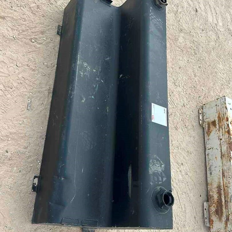 100 GAL FUEL TANK